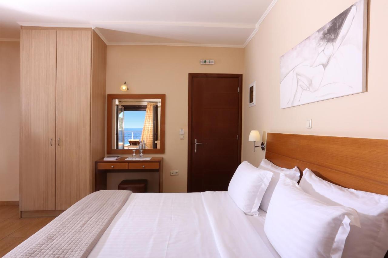 Faros Luxury Suites Marathópoli Kültér fotó