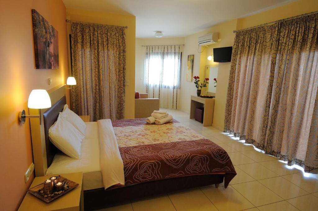 Faros Luxury Suites Marathópoli Kültér fotó
