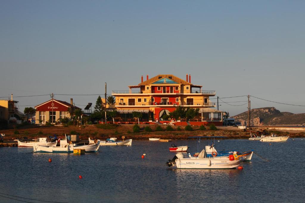 Faros Luxury Suites Marathópoli Kültér fotó